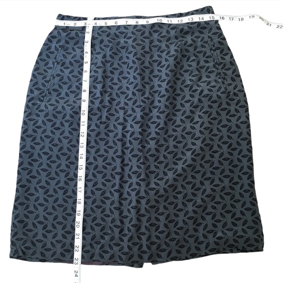 Courtenay Printed Skirt, Size 14 - Picture 7 of 7